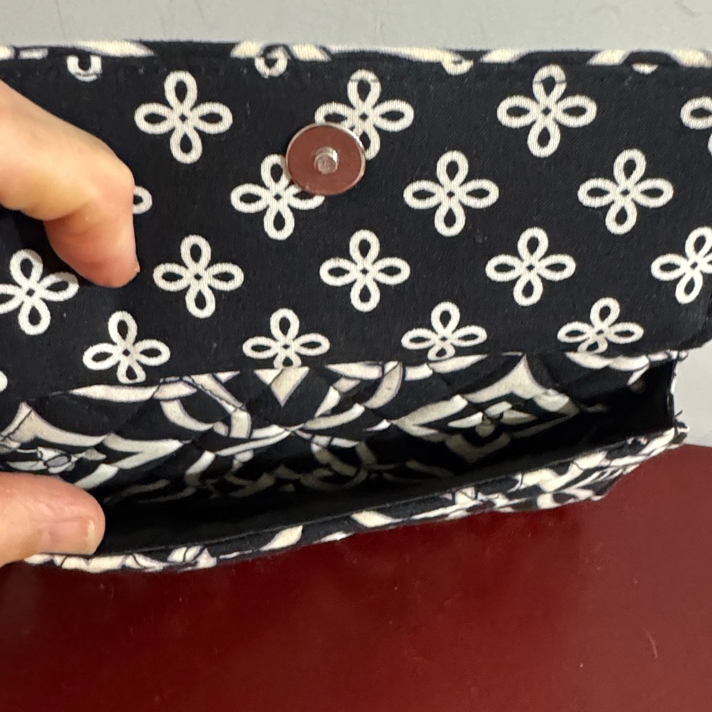Vera Bradley Concerto Black and White Crossbody Bag - Picture 3 of 6